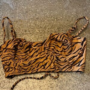 Women’s VIX Tiger Print Size 8 Swim Top MSRP $118